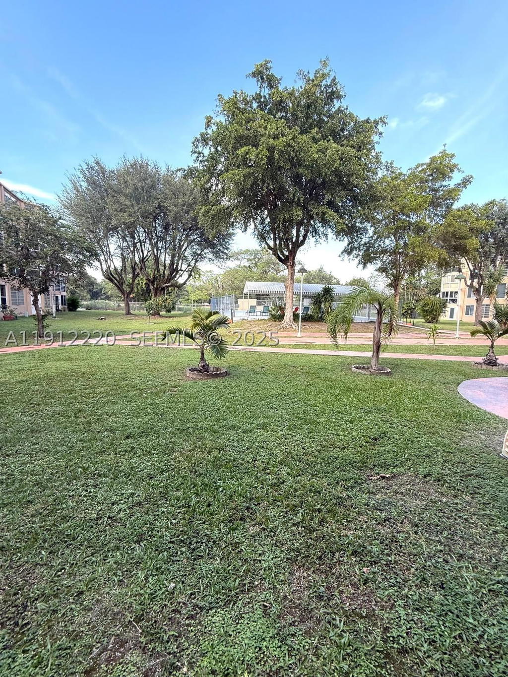 Real estate property located at 1301 191st St F110, Miami-dade, Rolling Green Condo F, Miami, FL