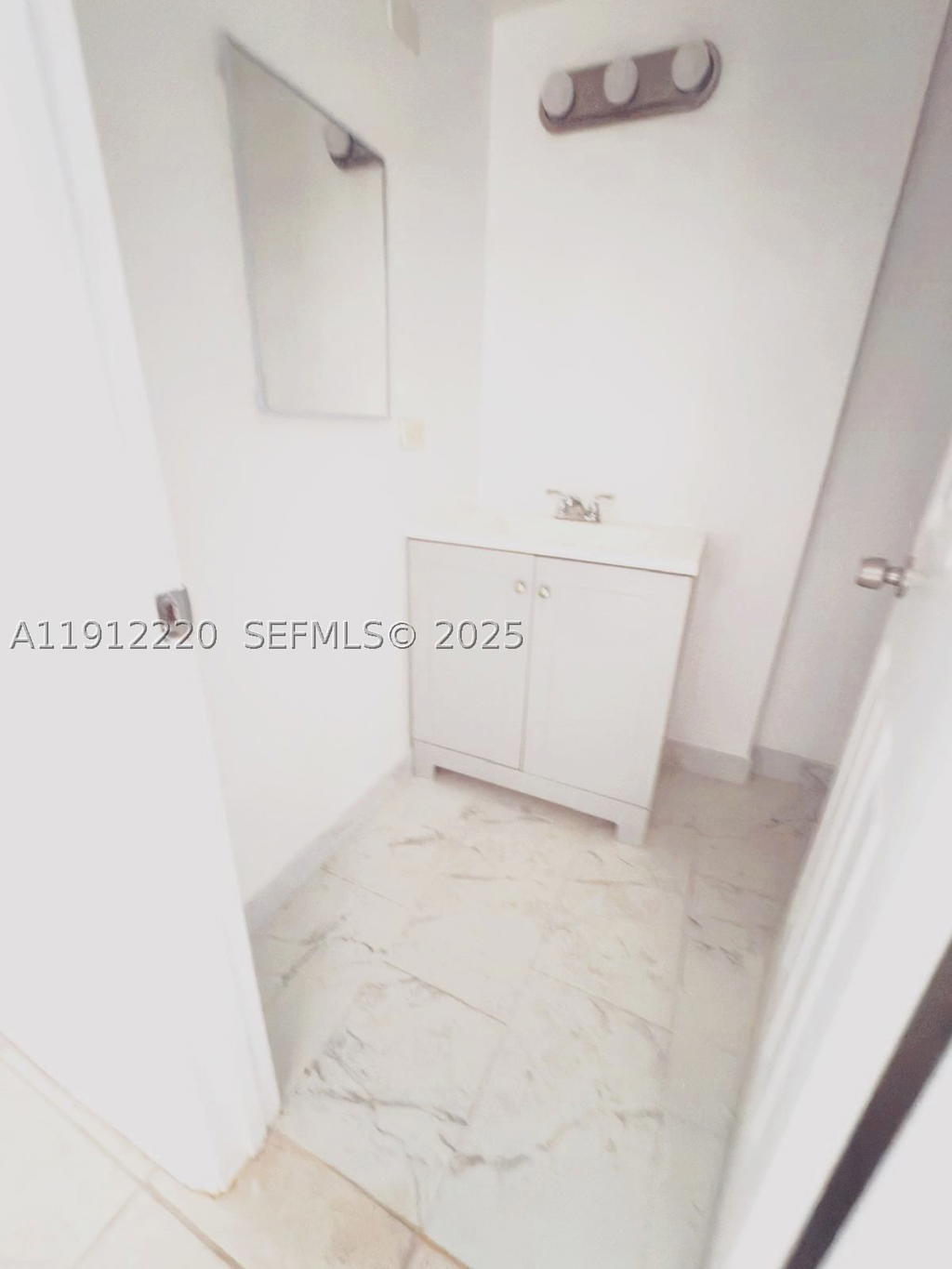 Real estate property located at 1301 191st St F110, Miami-dade, Rolling Green Condo F, Miami, FL