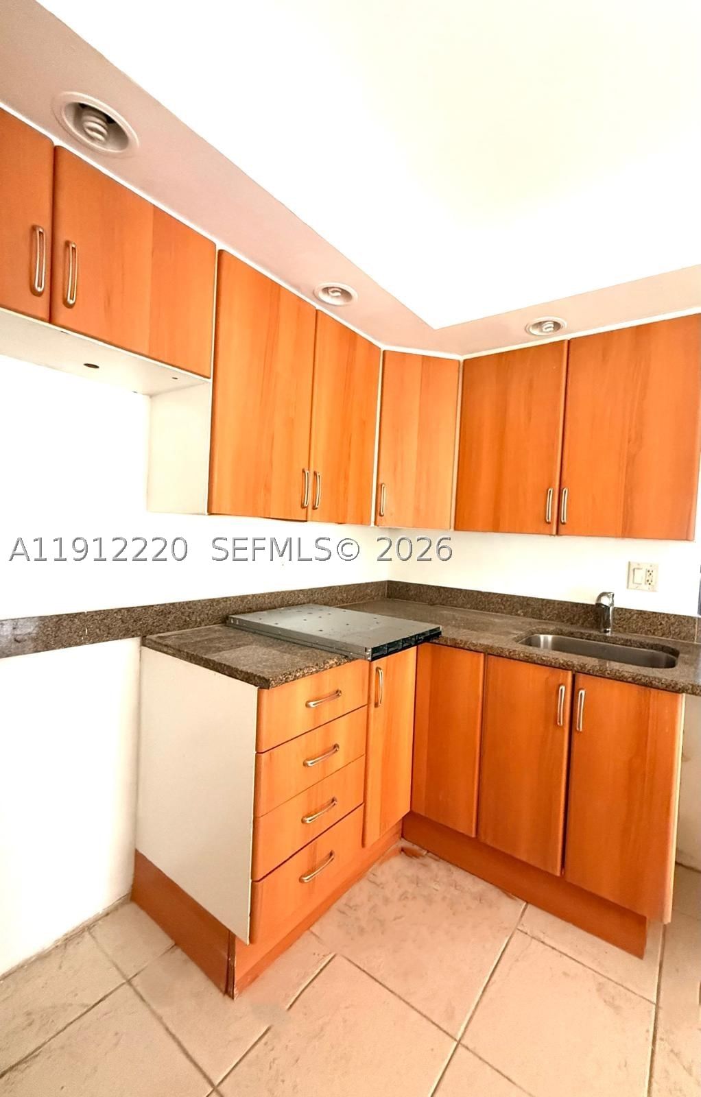 Real estate property located at 1301 191st St F110, Miami-dade, Rolling Green Condo F, Miami, FL