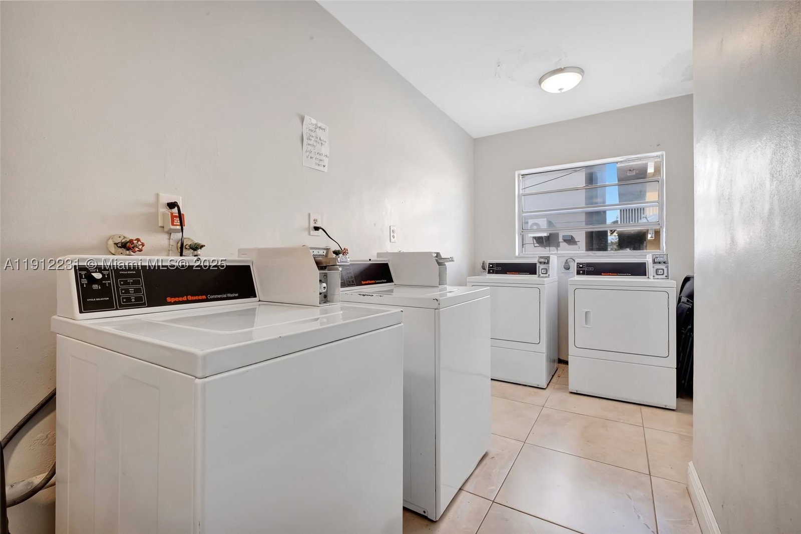 Real estate property located at 1943 Monroe St #310D, Broward, Barclay Arms Condo, Hollywood, FL