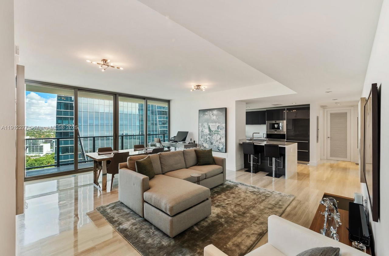 Real estate property located at 1451 Brickell Ave #2405, Miami-dade, Echo Brickell Condo, Miami, FL