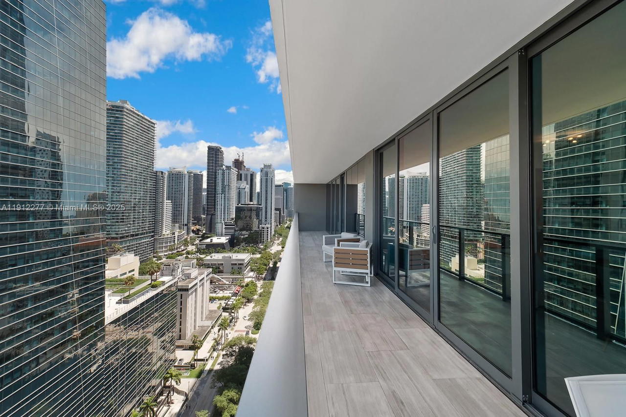 Real estate property located at 1451 Brickell Ave #2405, Miami-dade, Echo Brickell Condo, Miami, FL