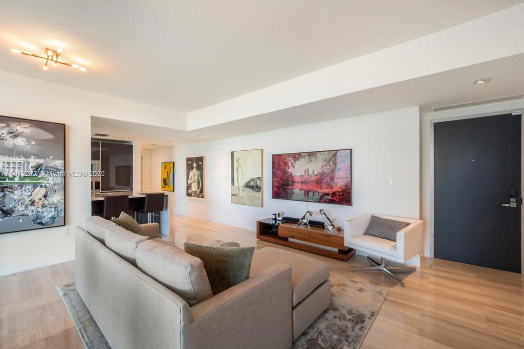 Real estate property located at 1451 Brickell Ave #2405, Miami-dade, Echo Brickell Condo, Miami, FL
