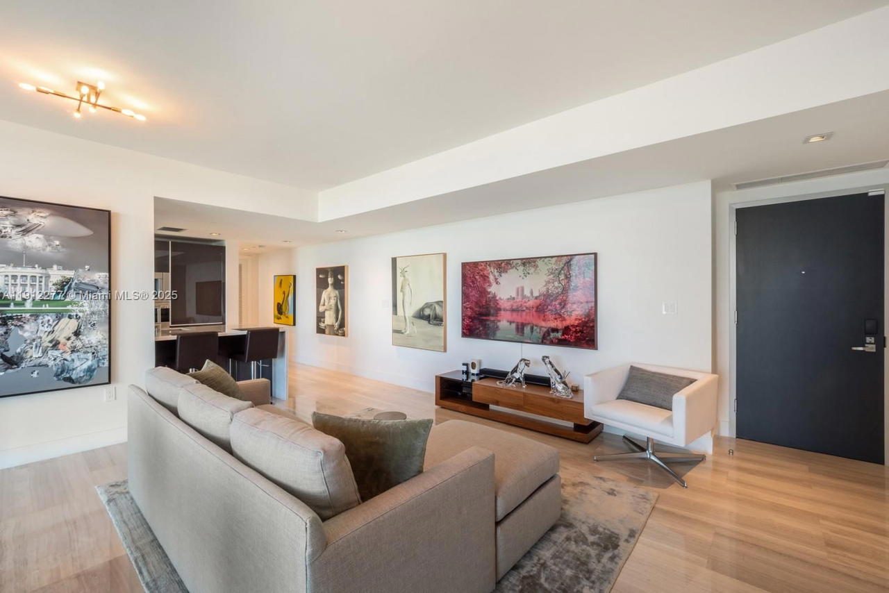Real estate property located at 1451 Brickell Ave #2405, Miami-dade, Echo Brickell Condo, Miami, FL