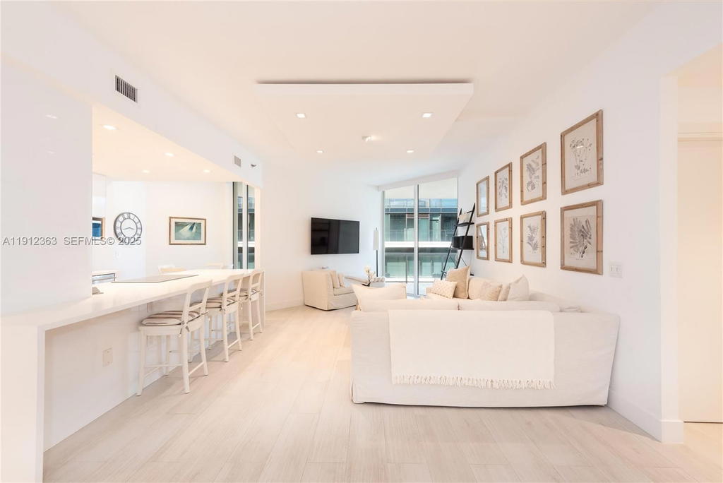 Real estate property located at 8925 Collins Ave #11C, Miami-dade, Mirage Condo, Surfside, FL