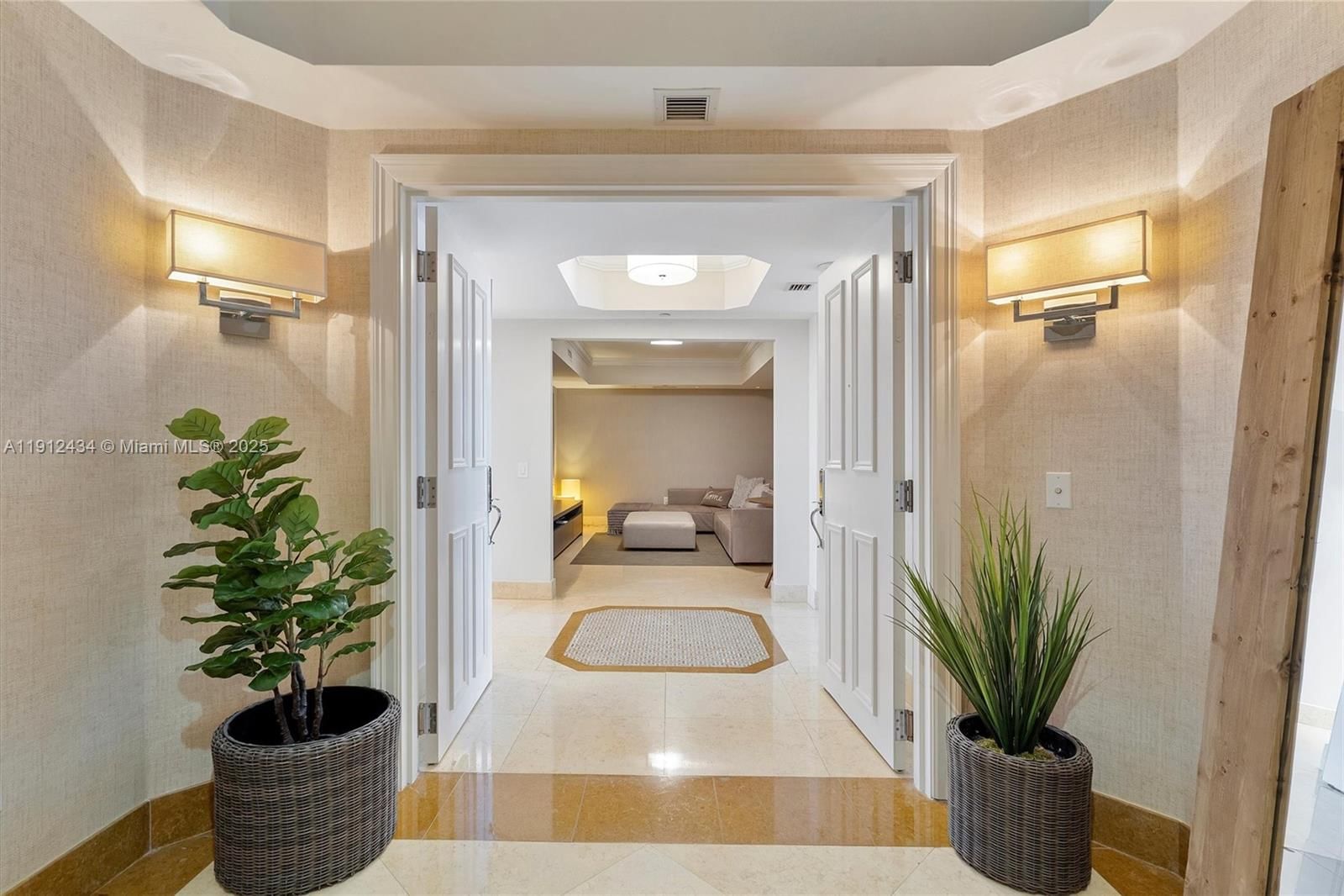 Real estate property located at 6000 Island Blvd #1007, Miami-dade, Bellamare @ Williams Isla, Aventura, FL