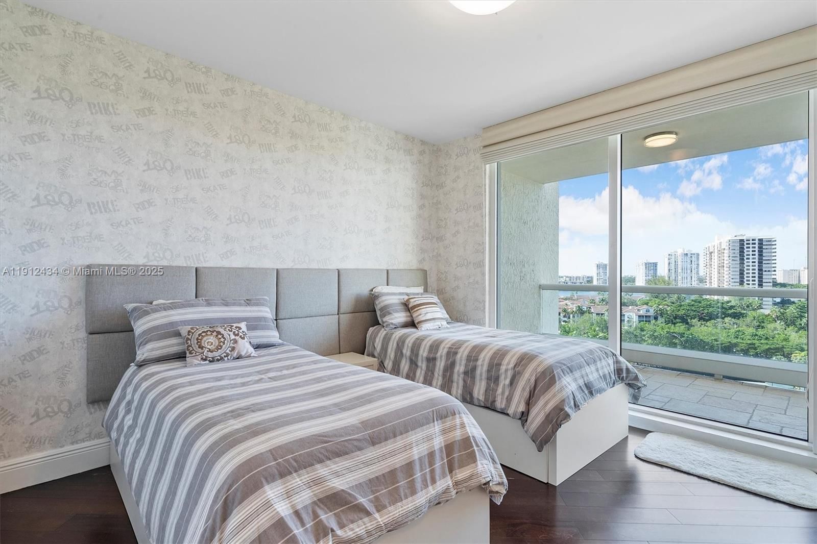 Real estate property located at 6000 Island Blvd #1007, Miami-dade, Bellamare @ Williams Isla, Aventura, FL