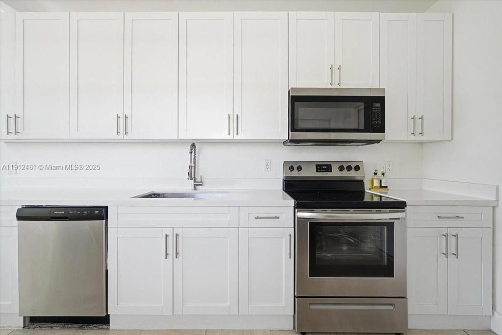 Real estate property located at 10845 Peachtree Dr, Miami-dade, Bisc Shores Heights, Miami, FL