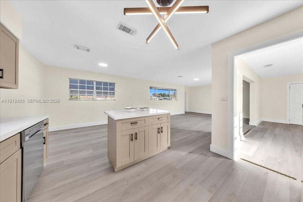 Real estate property located at 18200 9th Ave, Miami-dade, Scott Lake Manor Sec 2, Miami Gardens, FL
