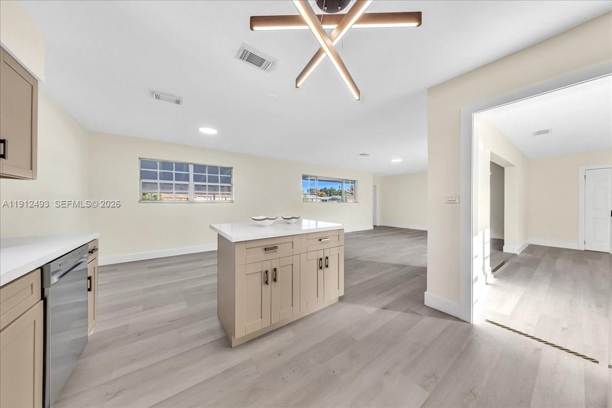 Real estate property located at 18200 9th Ave, Miami-dade, Scott Lake Manor Sec 2, Miami Gardens, FL