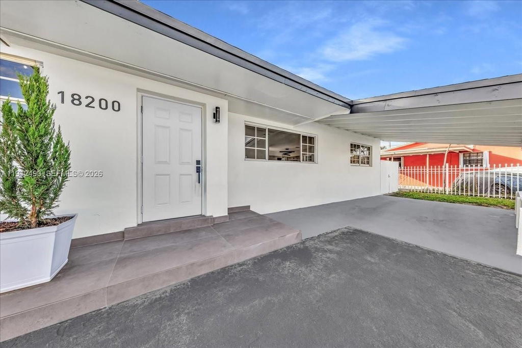 Real estate property located at 18200 9th Ave, Miami-dade, Scott Lake Manor Sec 2, Miami Gardens, FL