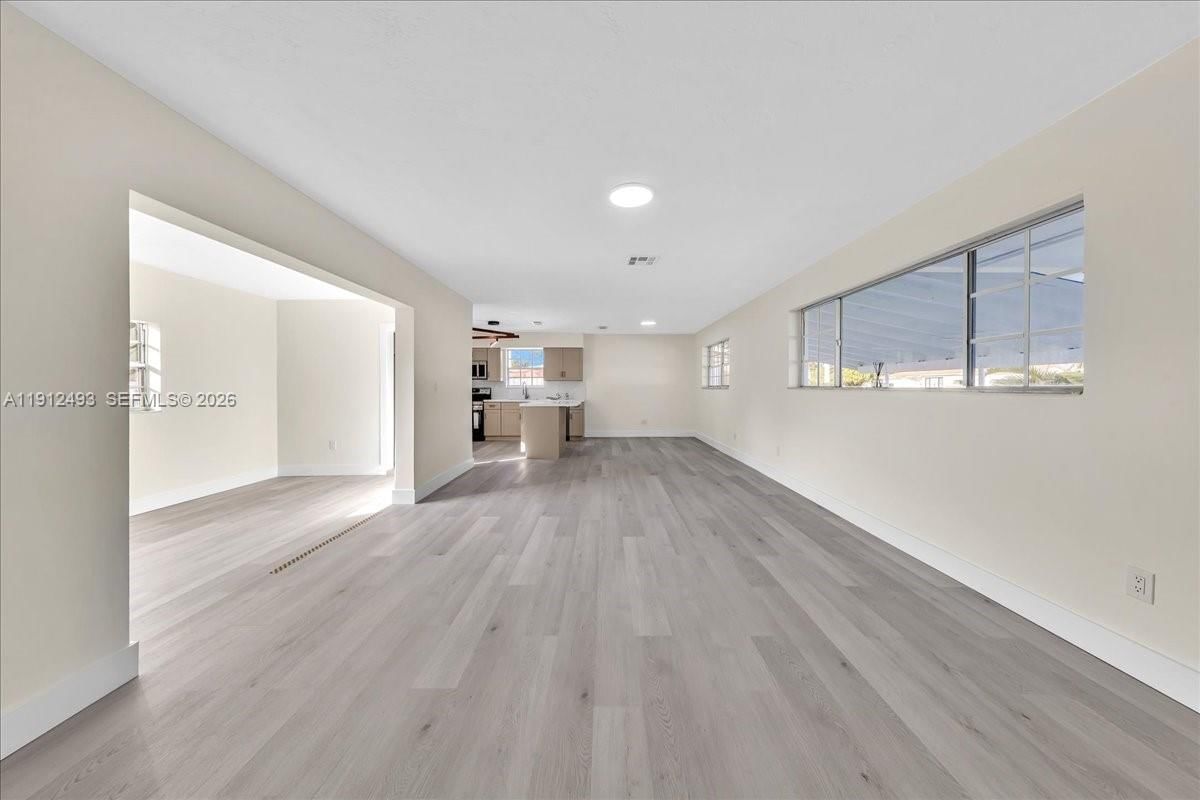 Real estate property located at 18200 9th Ave, Miami-dade, Scott Lake Manor Sec 2, Miami Gardens, FL