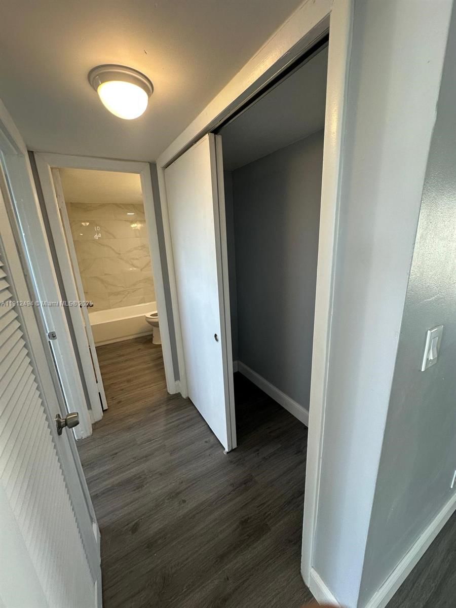 Real estate property located at 220 9th Ave #406, Broward, Parkside Towers Condo, Hallandale Beach, FL