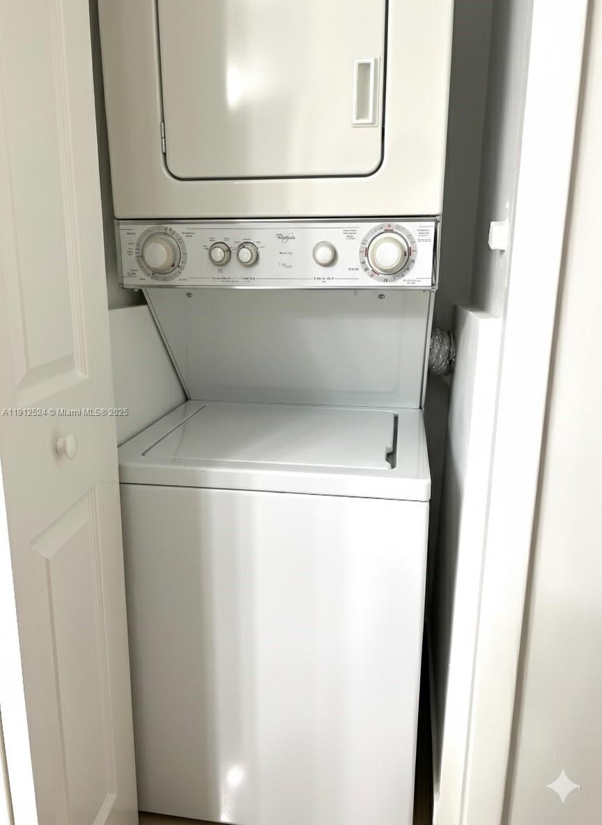 Real estate property located at 16531 Blatt Blvd #101, Broward, Gardens At Bonaventure 14, Weston, FL