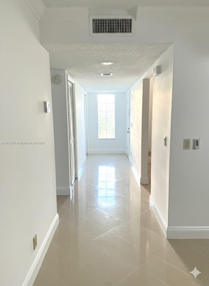 Real estate property located at 16531 Blatt Blvd #101, Broward, Gardens At Bonaventure 14, Weston, FL