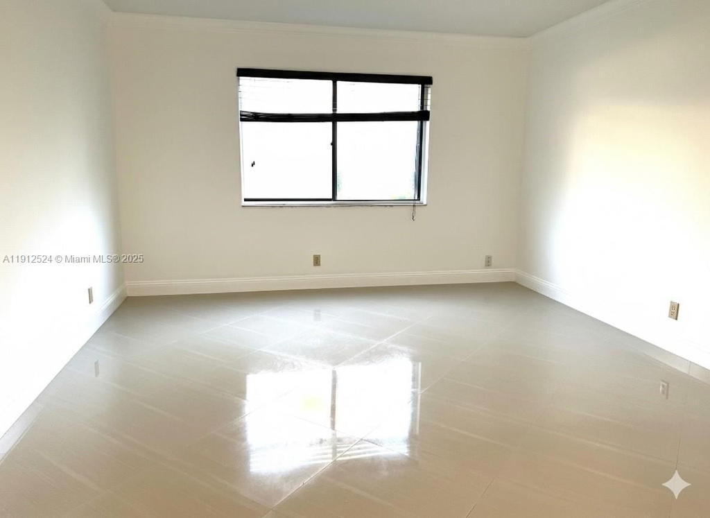 Real estate property located at 16531 Blatt Blvd #101, Broward, Gardens At Bonaventure 14, Weston, FL
