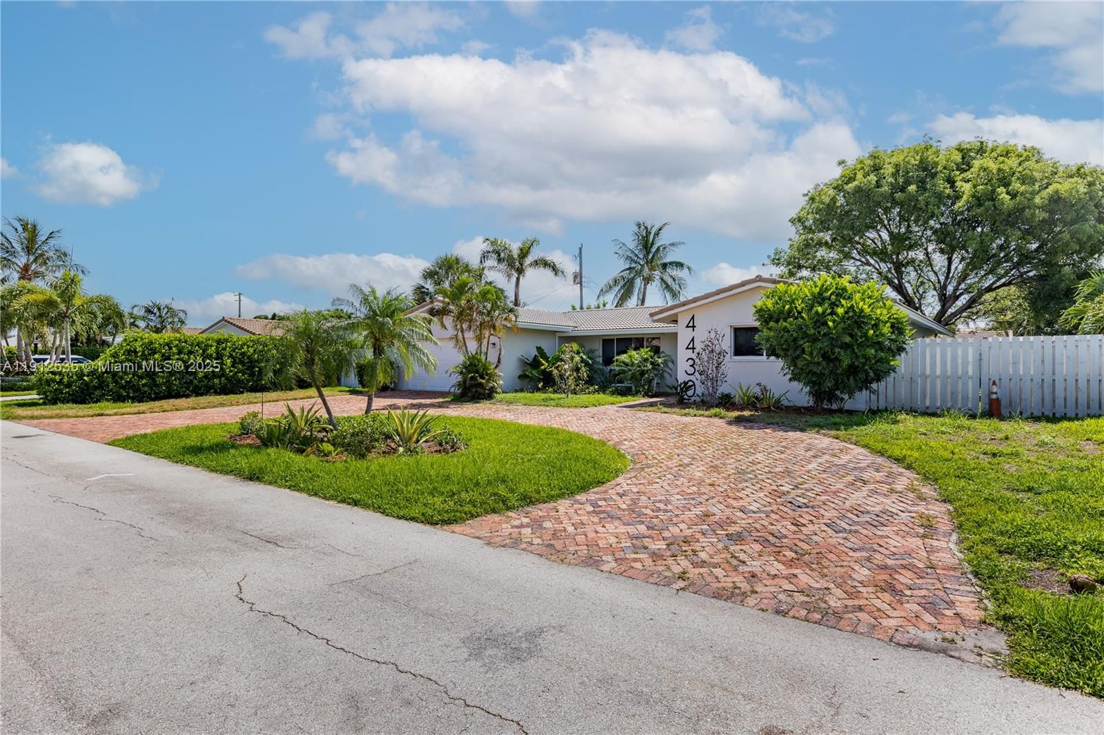 Real estate property located at 4430 28th Ter, Broward, Venetian Isles 3rd Sec, Lighthouse Point, FL
