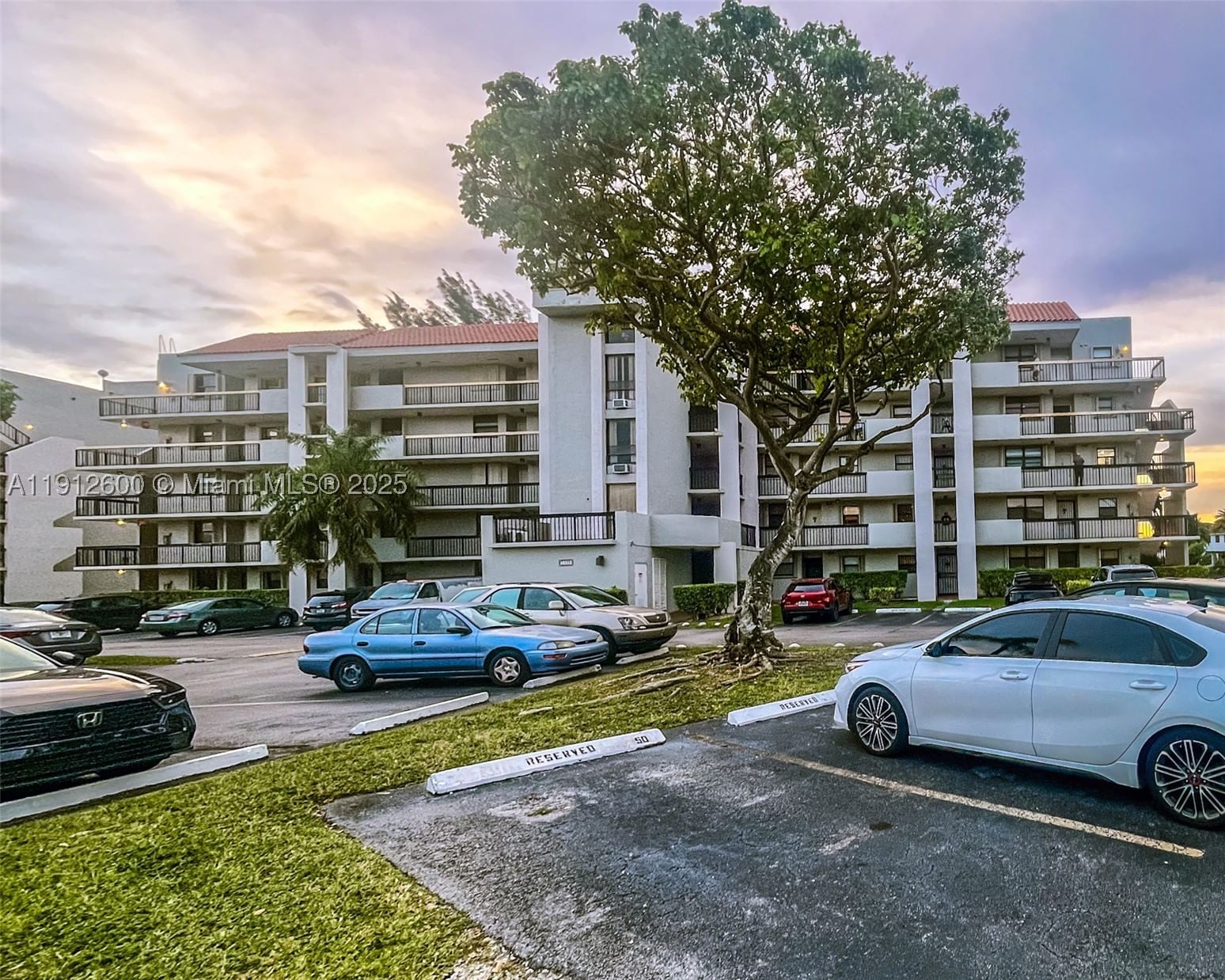 Real estate property located at 10315 9th St Cir #502-14, Miami-dade, Caribbean Springs Village, Miami, FL