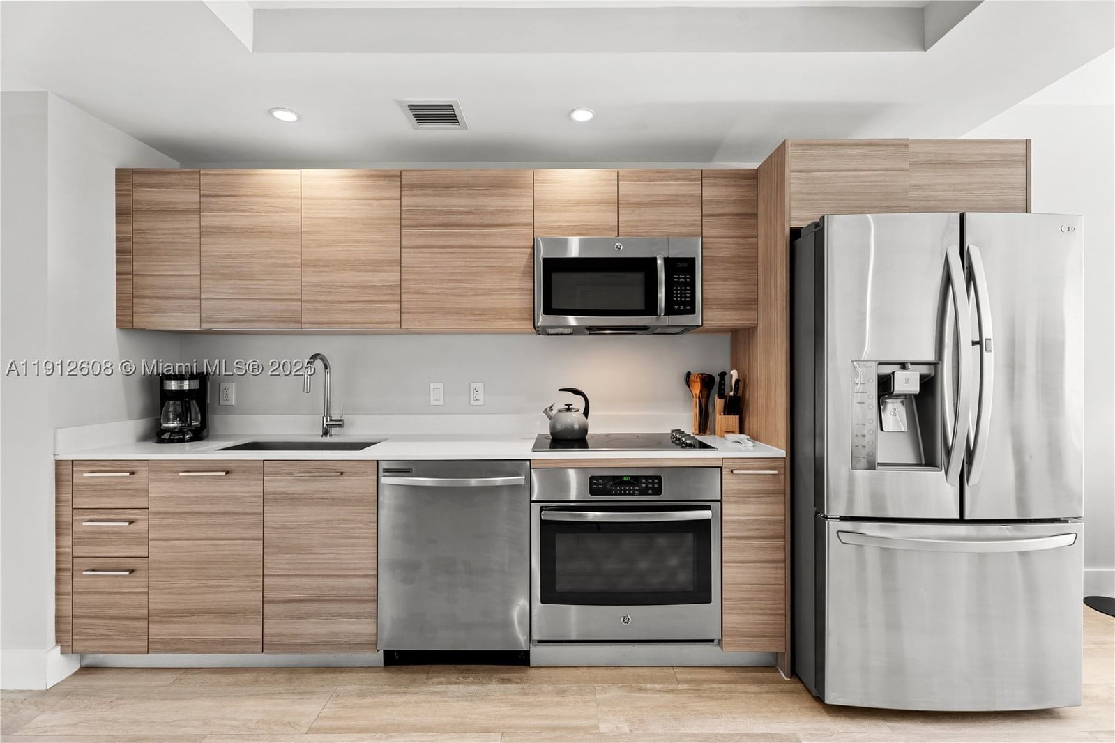 Real estate property located at 121 34th St #2003, Miami-dade, 3401 Midtown Condo, Miami, FL