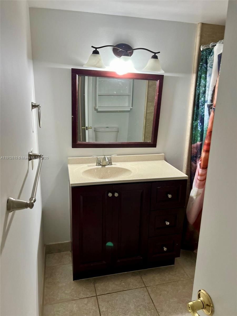 Real estate property located at , Broward, Bldg 130 Of Country Club, Weston, FL