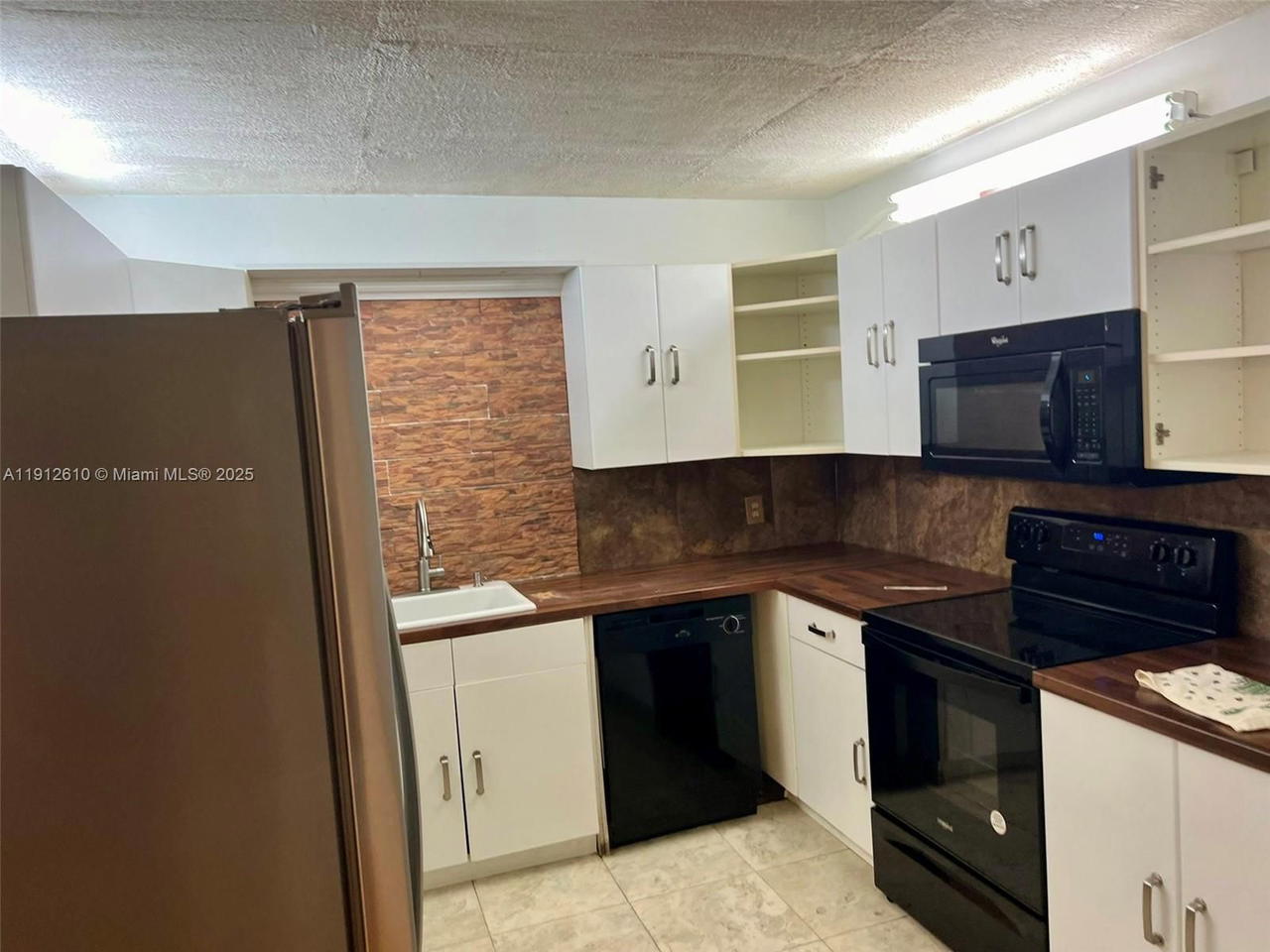Real estate property located at , Broward, Bldg 130 Of Country Club, Weston, FL