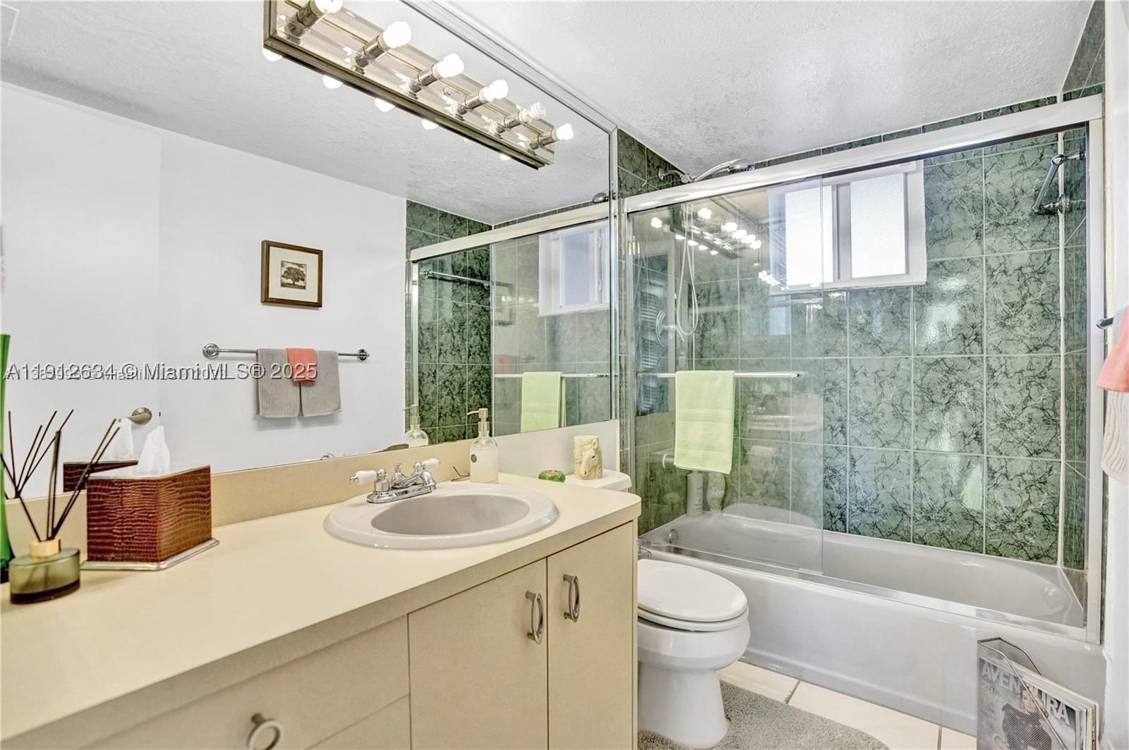 Real estate property located at 1000 191st St #21, Miami-dade, Riviera Condominium Apts, Miami, FL