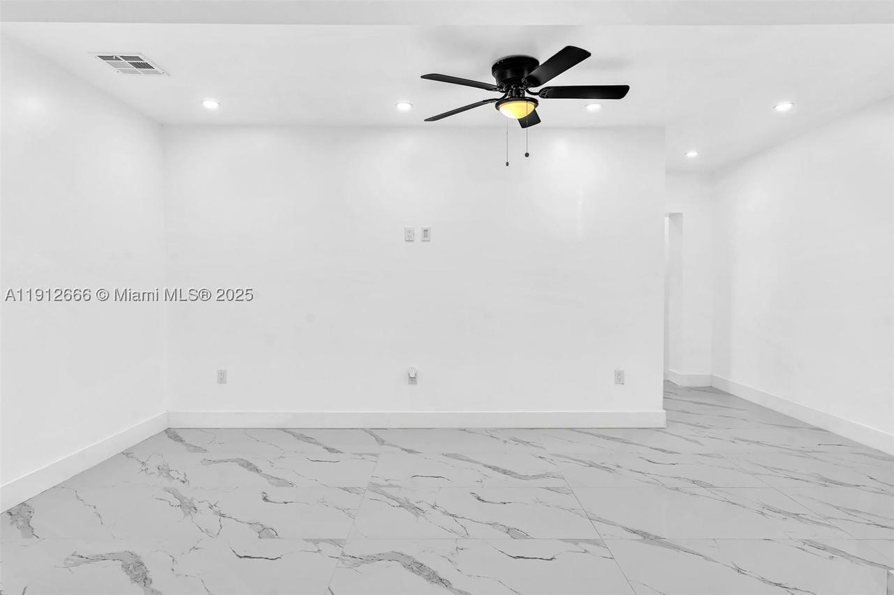 Real estate property located at 5850 3rd Ave, Miami-dade, Pierces Lemon City, Miami, FL