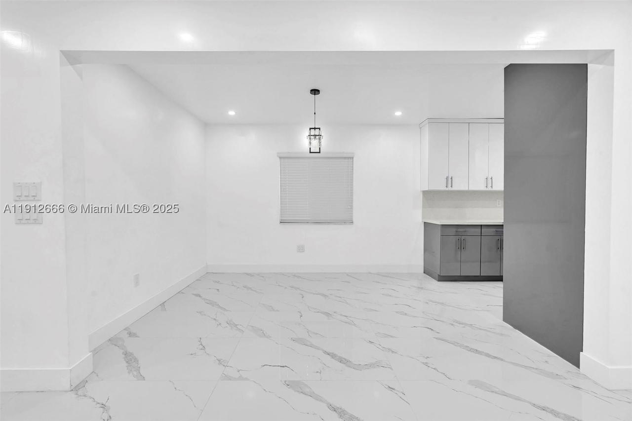 Real estate property located at 5850 3rd Ave, Miami-dade, Pierces Lemon City, Miami, FL