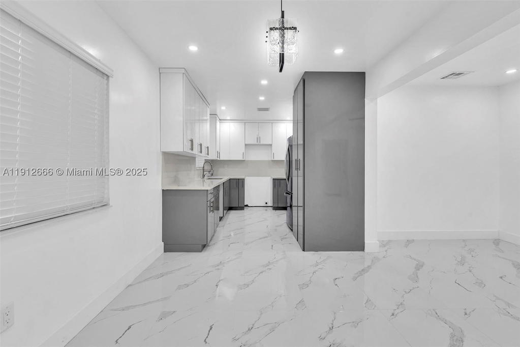 Real estate property located at 5850 3rd Ave, Miami-dade, Pierces Lemon City, Miami, FL