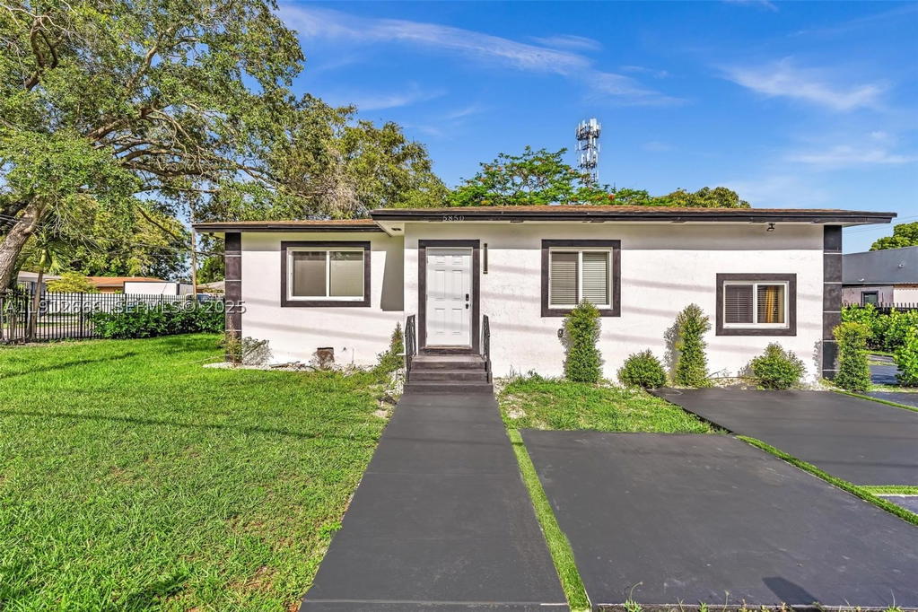 Real estate property located at 5850 3rd Ave, Miami-dade, Pierces Lemon City, Miami, FL