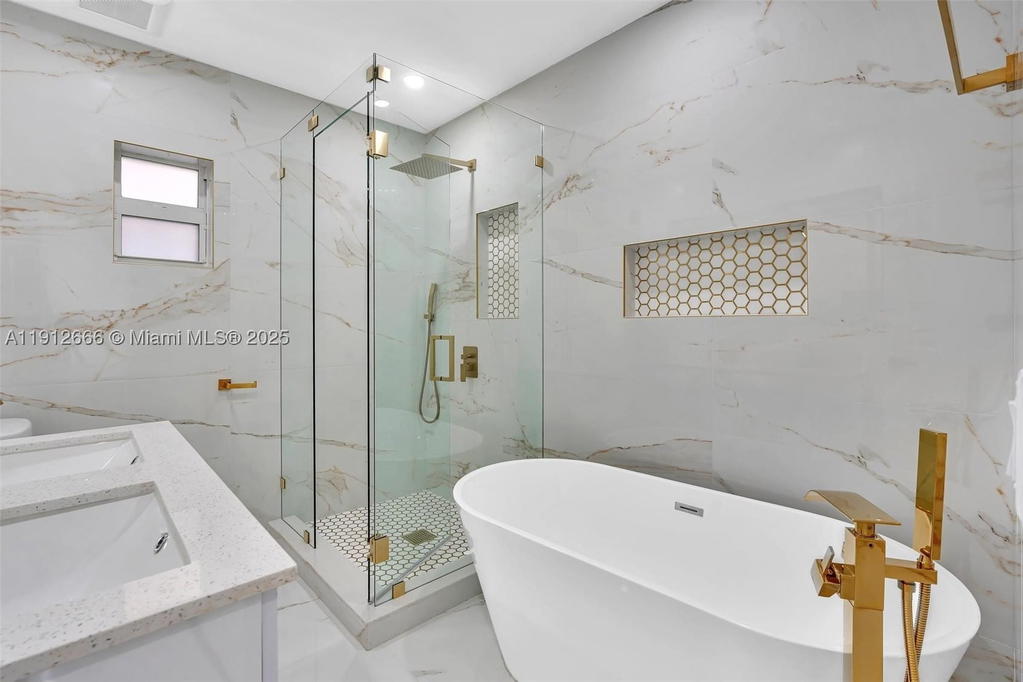 Real estate property located at 5850 3rd Ave, Miami-dade, Pierces Lemon City, Miami, FL