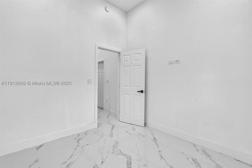 Real estate property located at 5850 3rd Ave, Miami-dade, Pierces Lemon City, Miami, FL