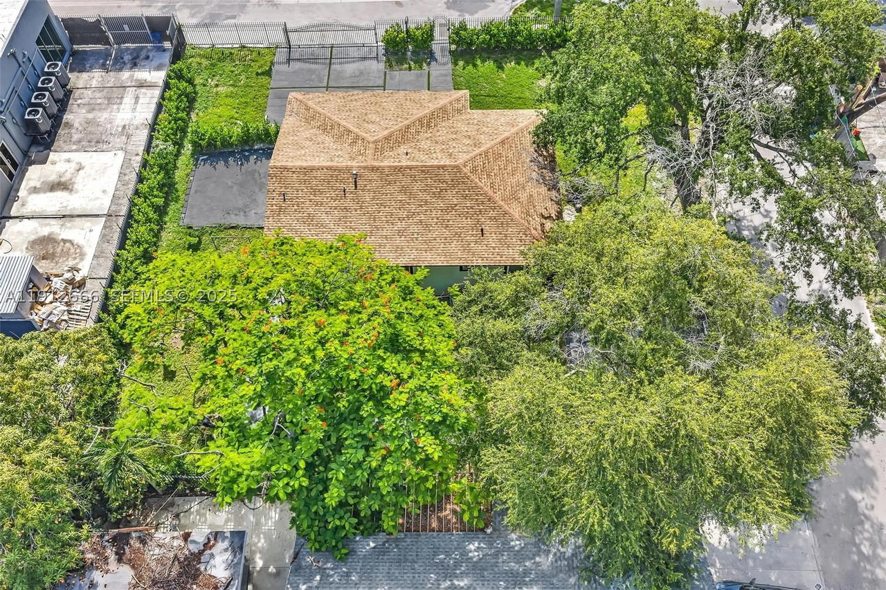 Real estate property located at 5850 3rd Ave, Miami-dade, Pierces Lemon City, Miami, FL