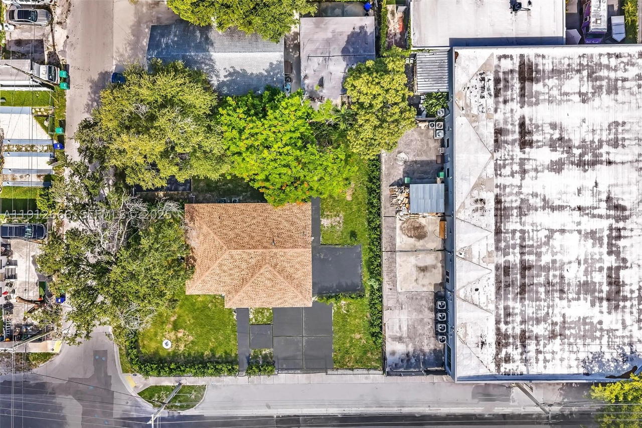 Real estate property located at 5850 3rd Ave, Miami-dade, Pierces Lemon City, Miami, FL