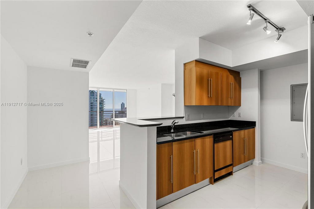Real estate property located at 335 Biscayne Blvd #4105, Miami-dade, One Miami East Condo, Miami, FL