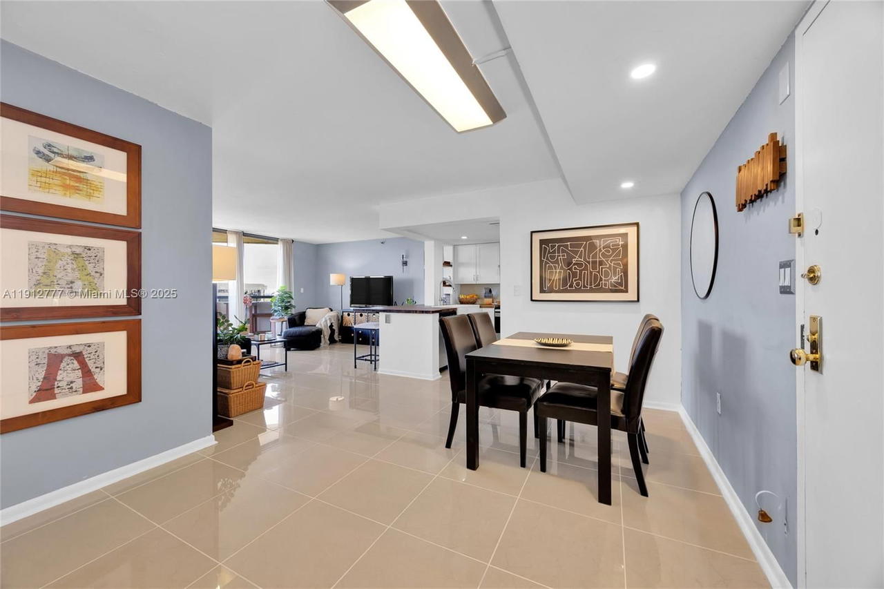 Real estate property located at 911 Ponce De Leon Blvd #1503, Miami-dade, Gables Park Tower Condo, Coral Gables, FL