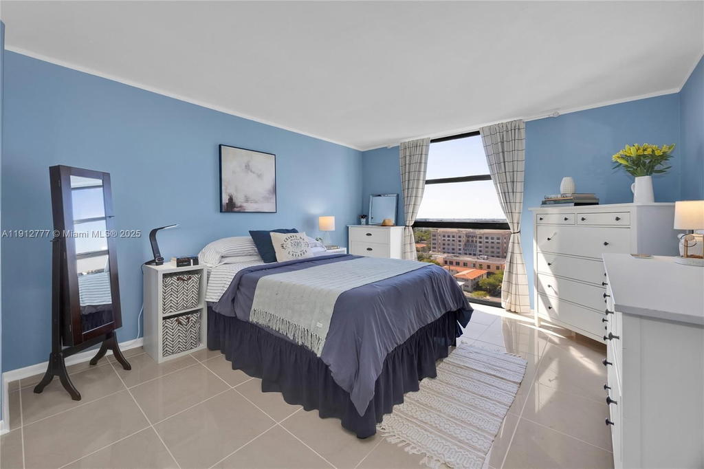Real estate property located at 911 Ponce De Leon Blvd #1503, Miami-dade, Gables Park Tower Condo, Coral Gables, FL