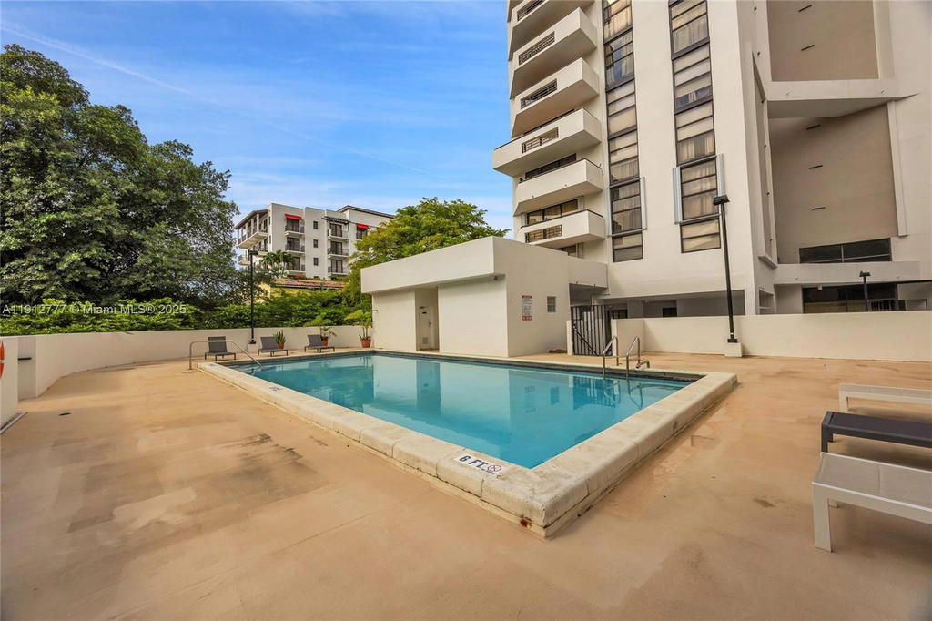 Real estate property located at 911 Ponce De Leon Blvd #1503, Miami-dade, Gables Park Tower Condo, Coral Gables, FL