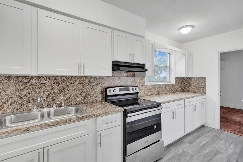 Real estate property located at 1215 31st Way, Broward, Larkdale Unit 3, Lauderhill, FL