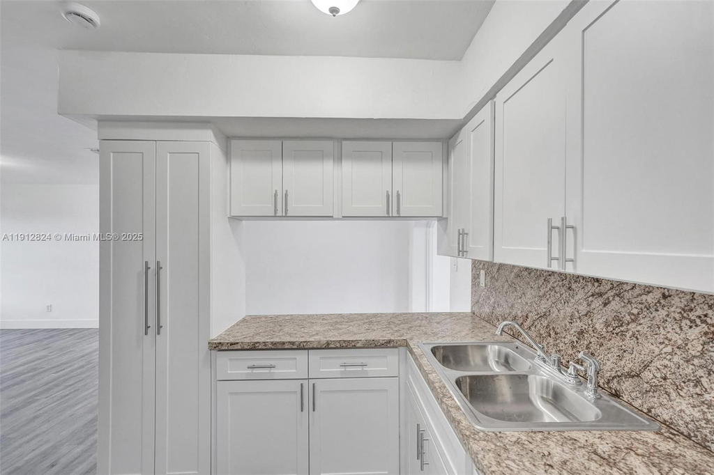 Real estate property located at 1215 31st Way, Broward, Larkdale Unit 3, Lauderhill, FL