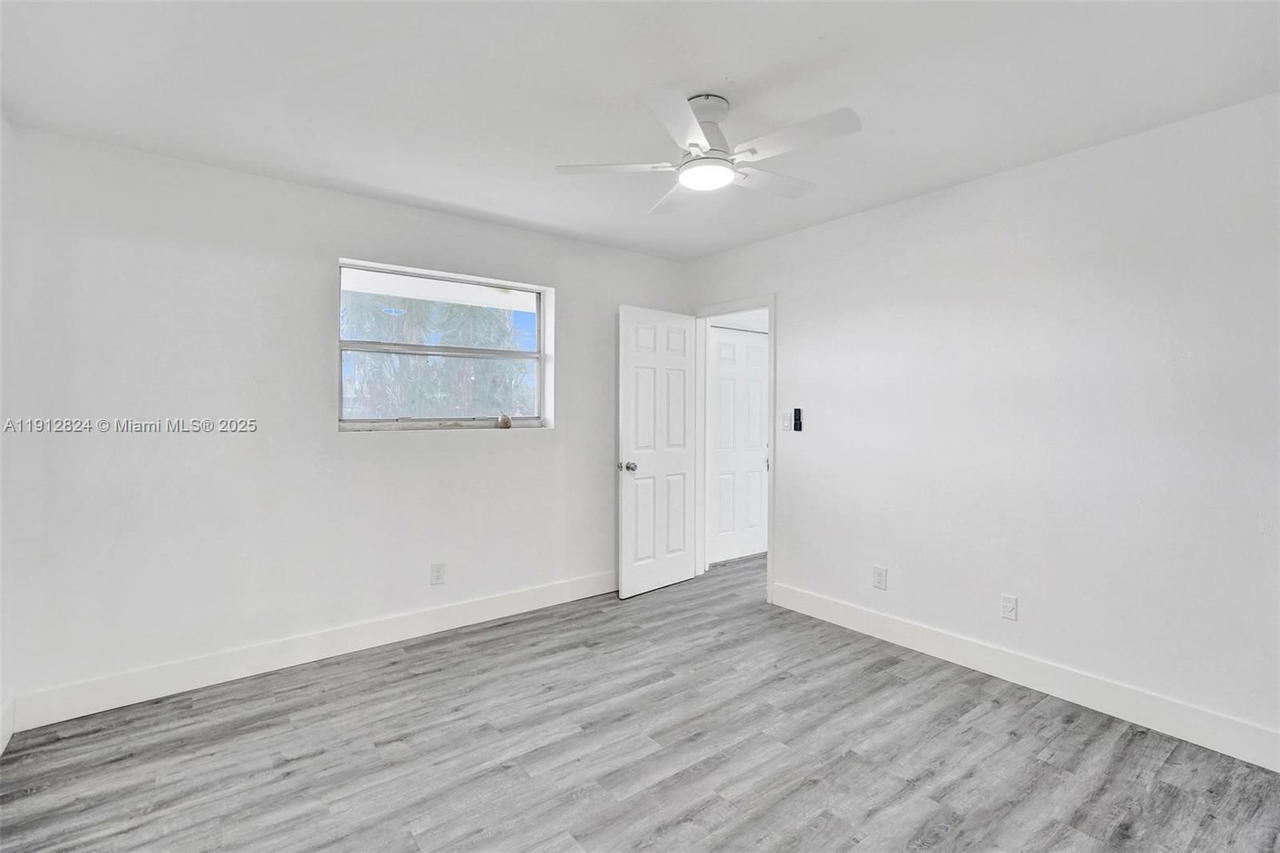 Real estate property located at 1215 31st Way, Broward, Larkdale Unit 3, Lauderhill, FL