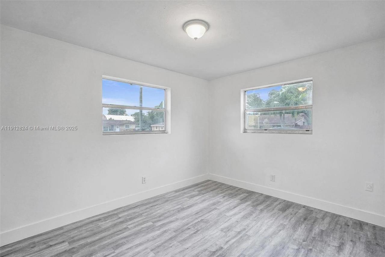 Real estate property located at 1215 31st Way, Broward, Larkdale Unit 3, Lauderhill, FL