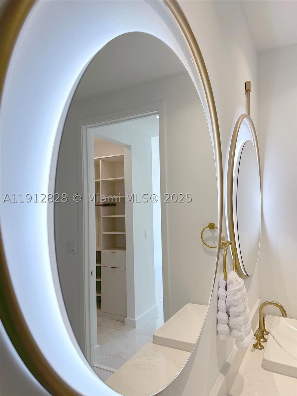 Real estate property located at 2655 Bayshore Dr #405, Miami-dade, Mr. C Residences, Miami, FL