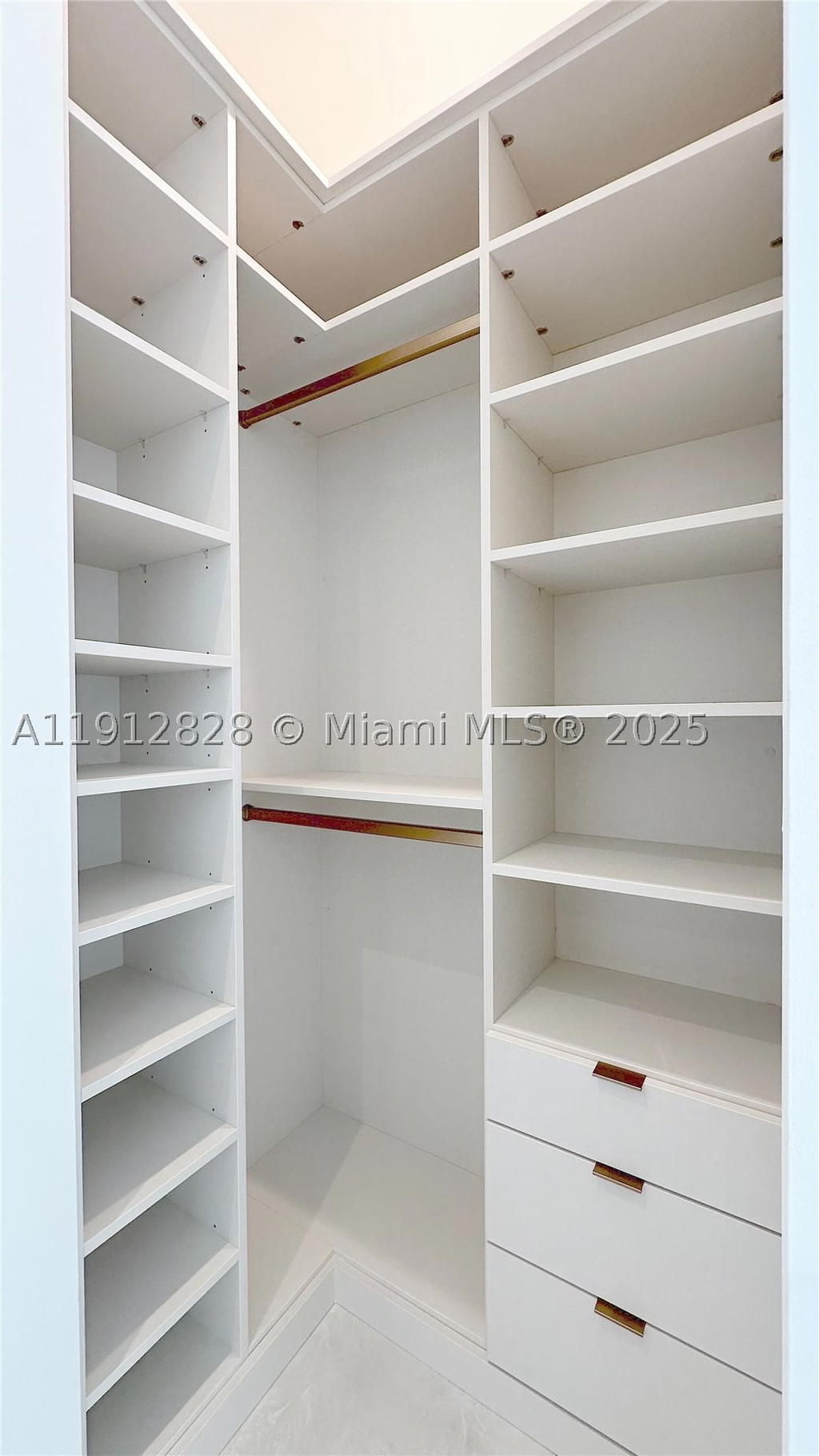Real estate property located at 2655 Bayshore Dr #405, Miami-dade, Mr. C Residences, Miami, FL
