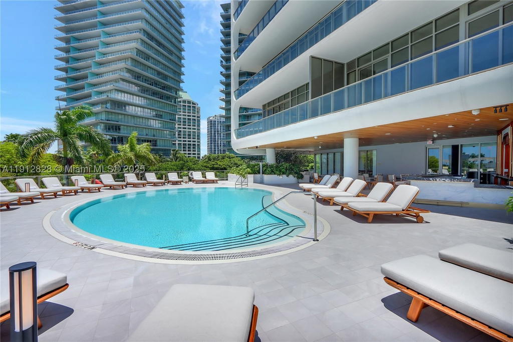 Real estate property located at 2655 Bayshore Dr #405, Miami-dade, Mr. C Residences, Miami, FL