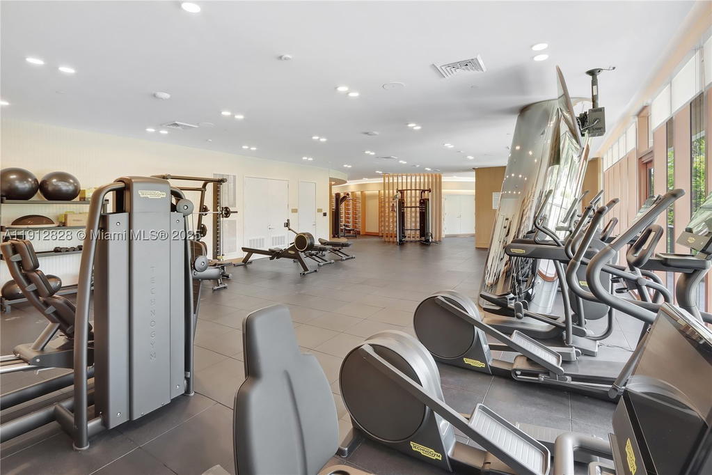 Real estate property located at 2655 Bayshore Dr #405, Miami-dade, Mr. C Residences, Miami, FL