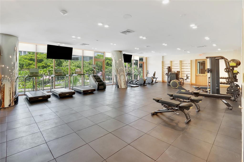 Real estate property located at 2655 Bayshore Dr #405, Miami-dade, Mr. C Residences, Miami, FL