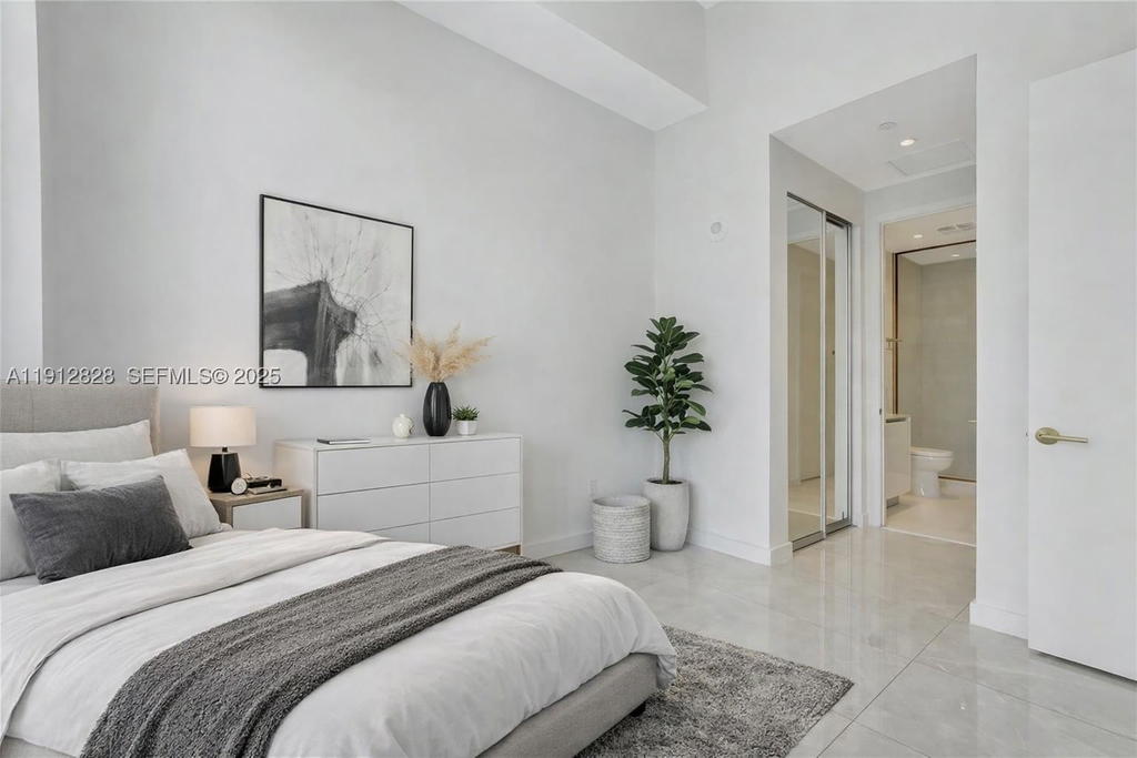 Real estate property located at 2655 Bayshore Dr #405, Miami-dade, Mr. C Residences, Miami, FL