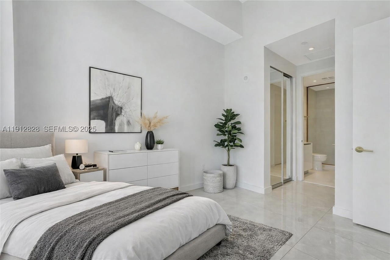 Real estate property located at 2655 Bayshore Dr #405, Miami-dade, Mr. C Residences, Miami, FL