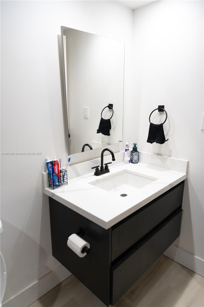 Real estate property located at 13155 Ixora Ct #512, Miami-dade, Keystone Harbor Club Cond, North Miami, FL